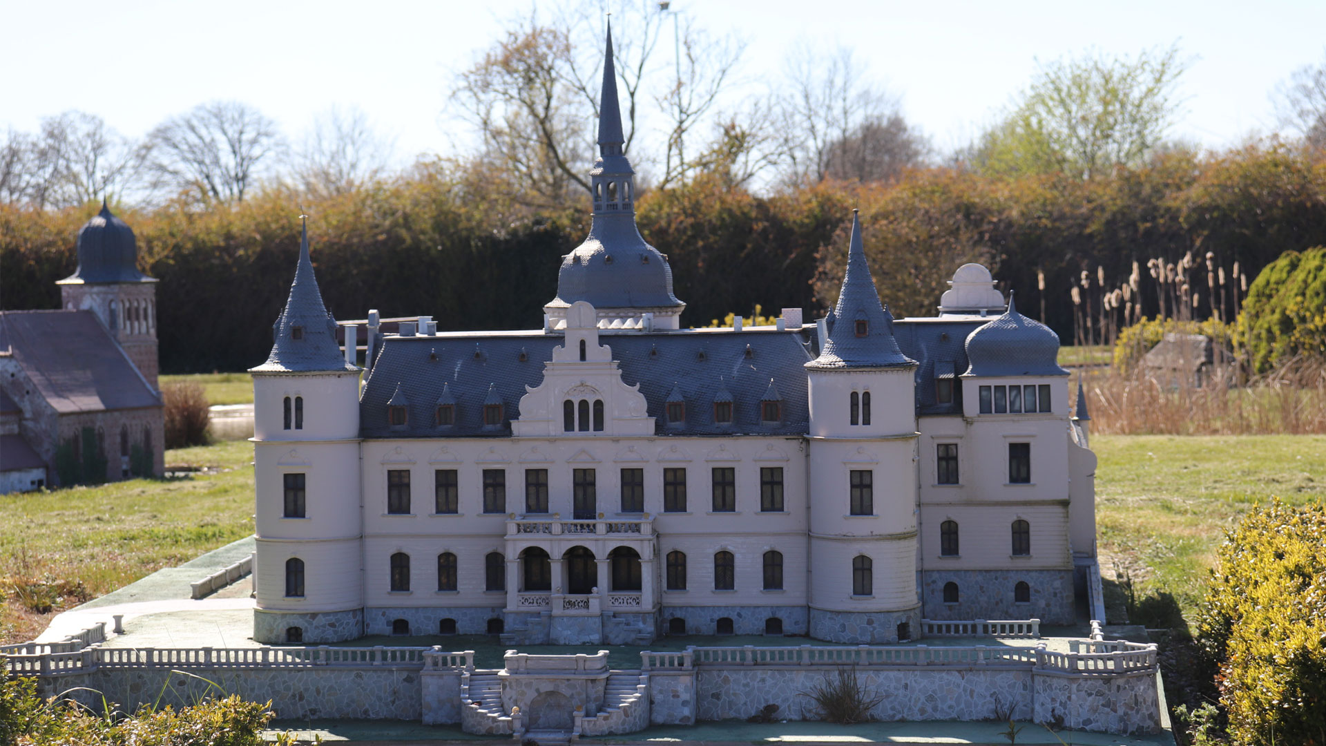 Das Schloss Ralswiek als Miniatur im Rügen Park