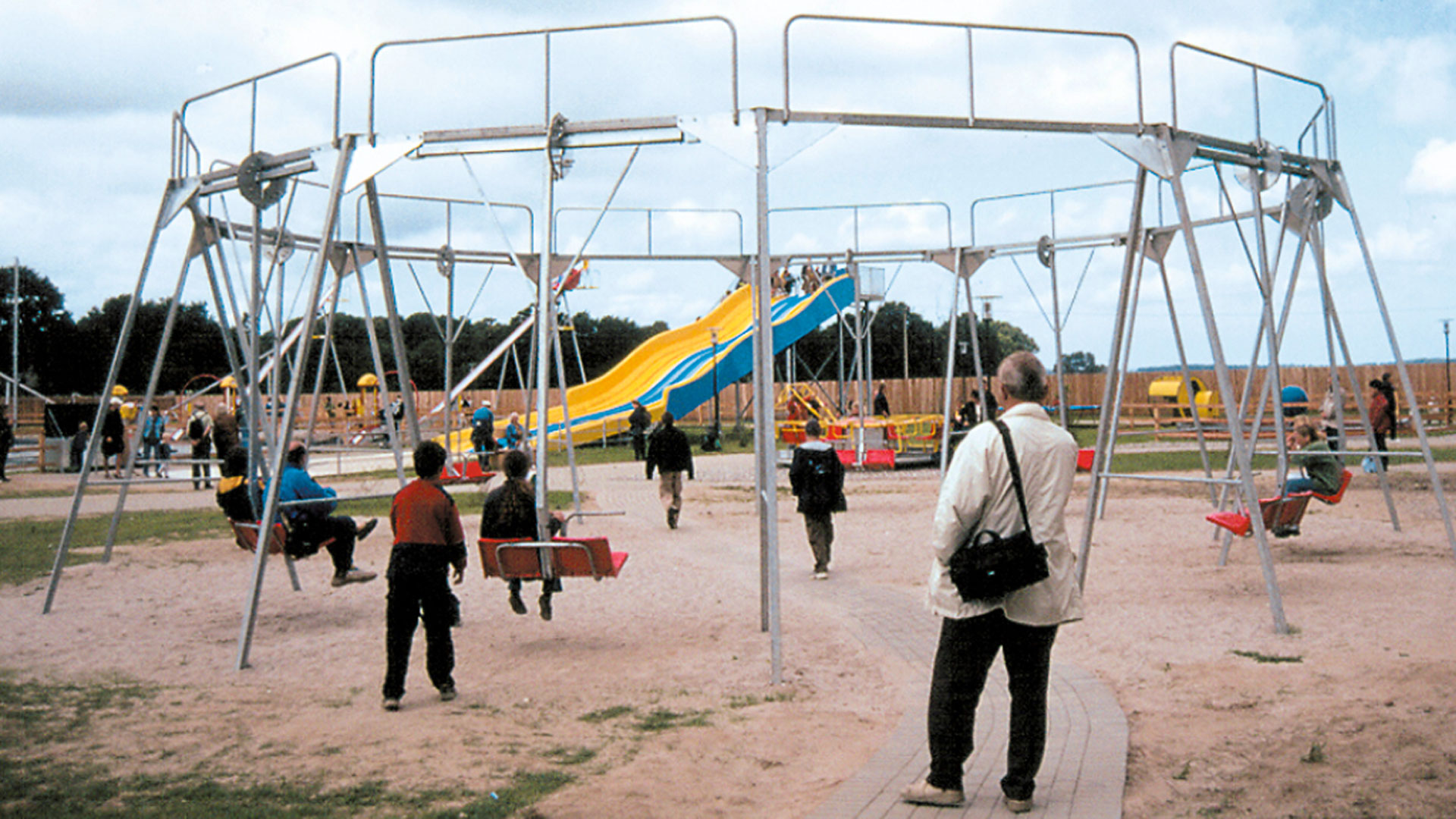 Die Holiday Schaukel im RügenPark
